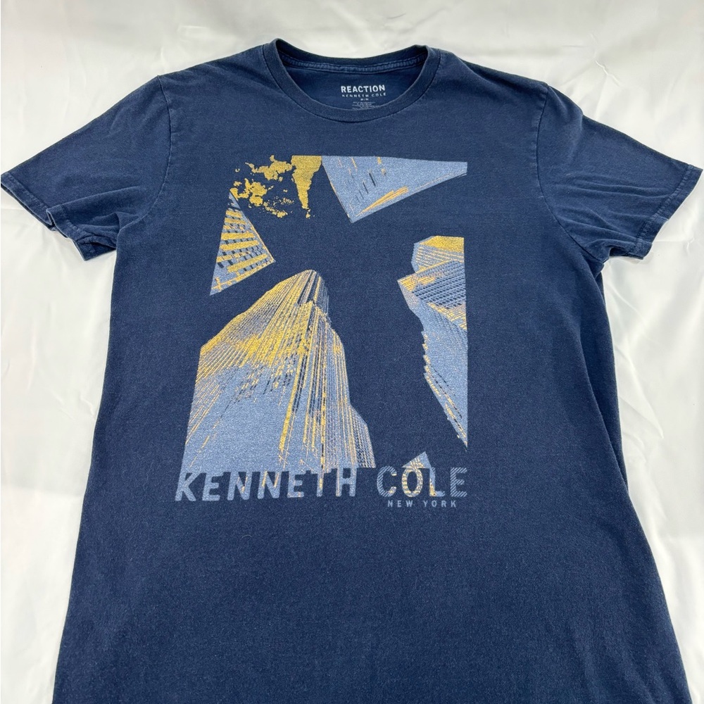 Kenneth Cole New York Men's Blue Graphic T-Shirt vintage